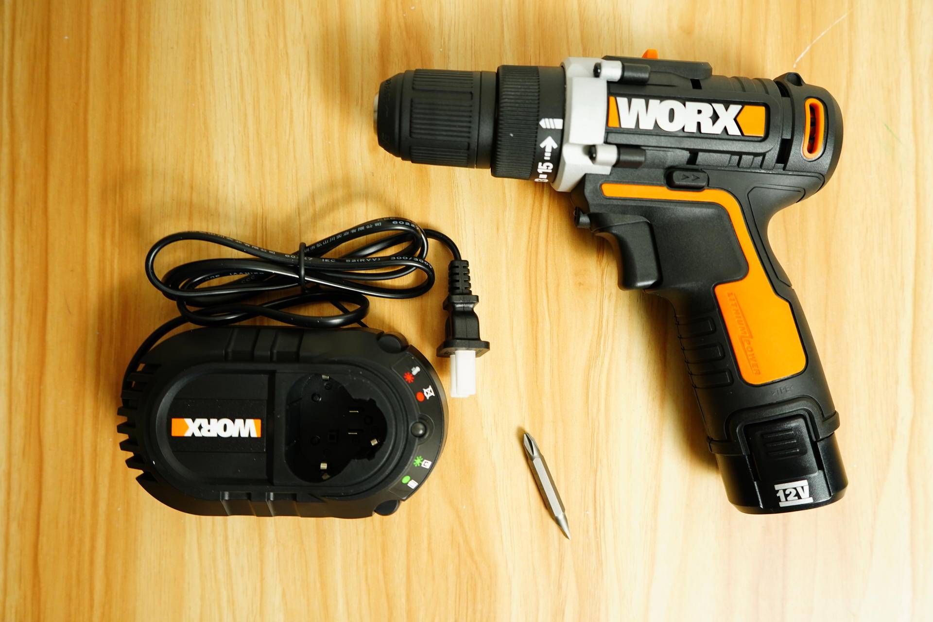 工欲善其事,必先買買買——威克士(worx)充電電鑽wx128.