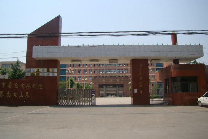 河南这2所高中出名了，被评为清华“优质生源地”，可优先被录取