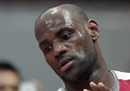 詹姆斯为什么不剃光头(詹姆斯为何不剃光头?