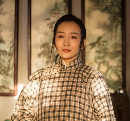 芝麻胡同中牧春花的结局是什么芝麻胡同牧春花林翠卿和严振声三人最后