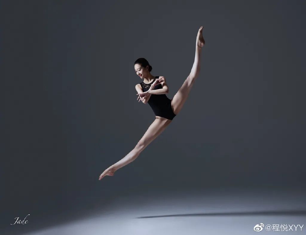 20位中国美女"一字马",美炸了