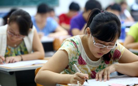 四川理科状元遭群嘲，高考663分仍坚持复读，今年分数引众人不满