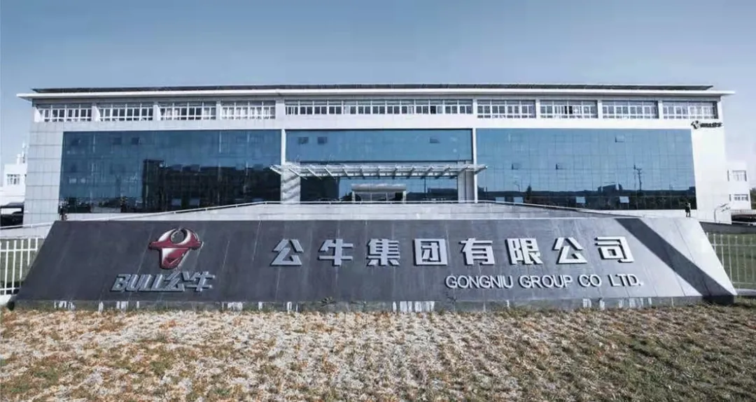 威胁“恩人”,被罚3亿!称霸行业20年,他为何心虚了?