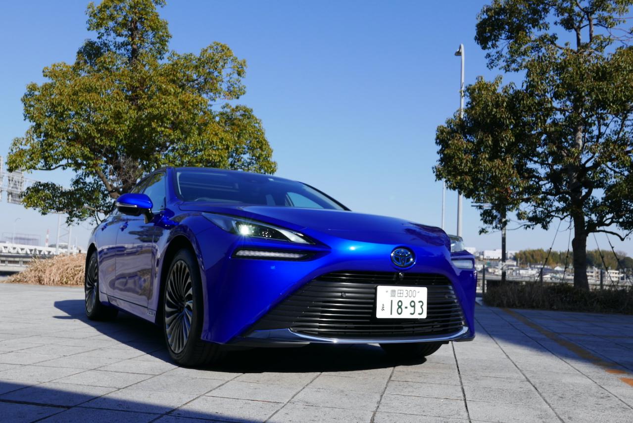 丰田mirai氢能源汽车续航超1000公里!氢气到底贵不贵?