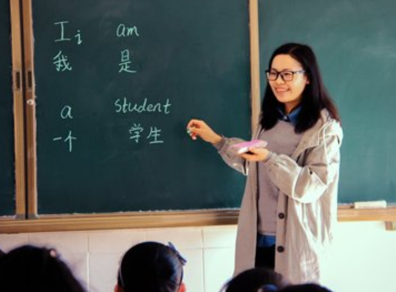 将英语踢出“高考”难实现，但可以踢出“期末考试”，教育部回应