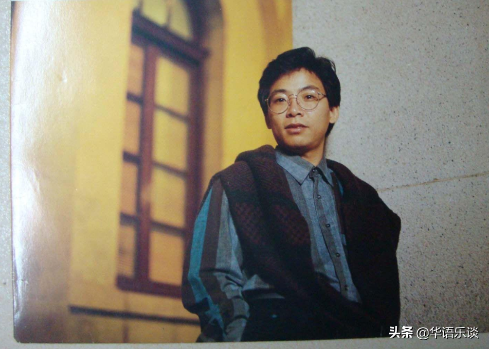 他是第一个上春晚的港台歌手，他把“中国心”唱进了骨子里