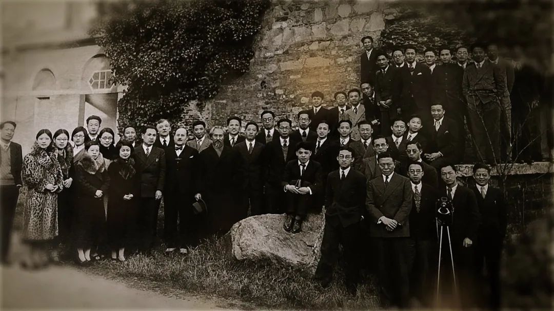 租法国古堡，建中国大学，他只花了一法郎？