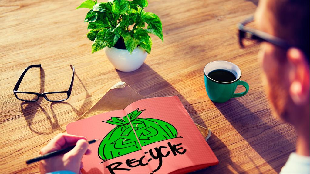 每日一收：废品回收中三个利润高的创业项目，你知道是什么吗？