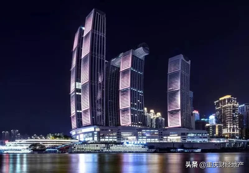 来福士自白书：当重庆的“门面”，很难也很简单