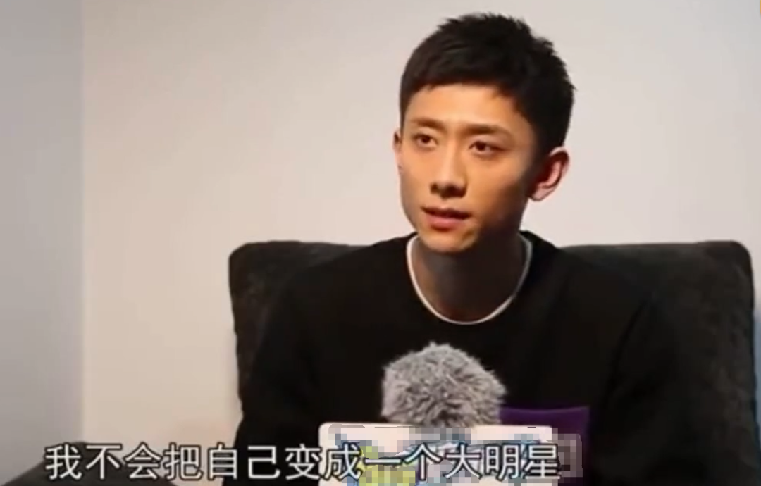 张一山三年绯闻终有实锤，和宋妍霏的暧昧里，孟美岐还曾帮忙垫背