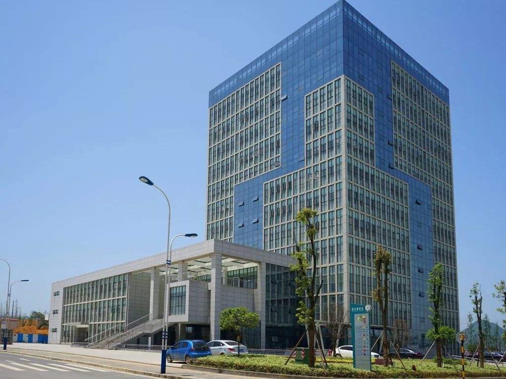 贵州独占鳌头的两所大学，实力不俗，本省人特别喜欢