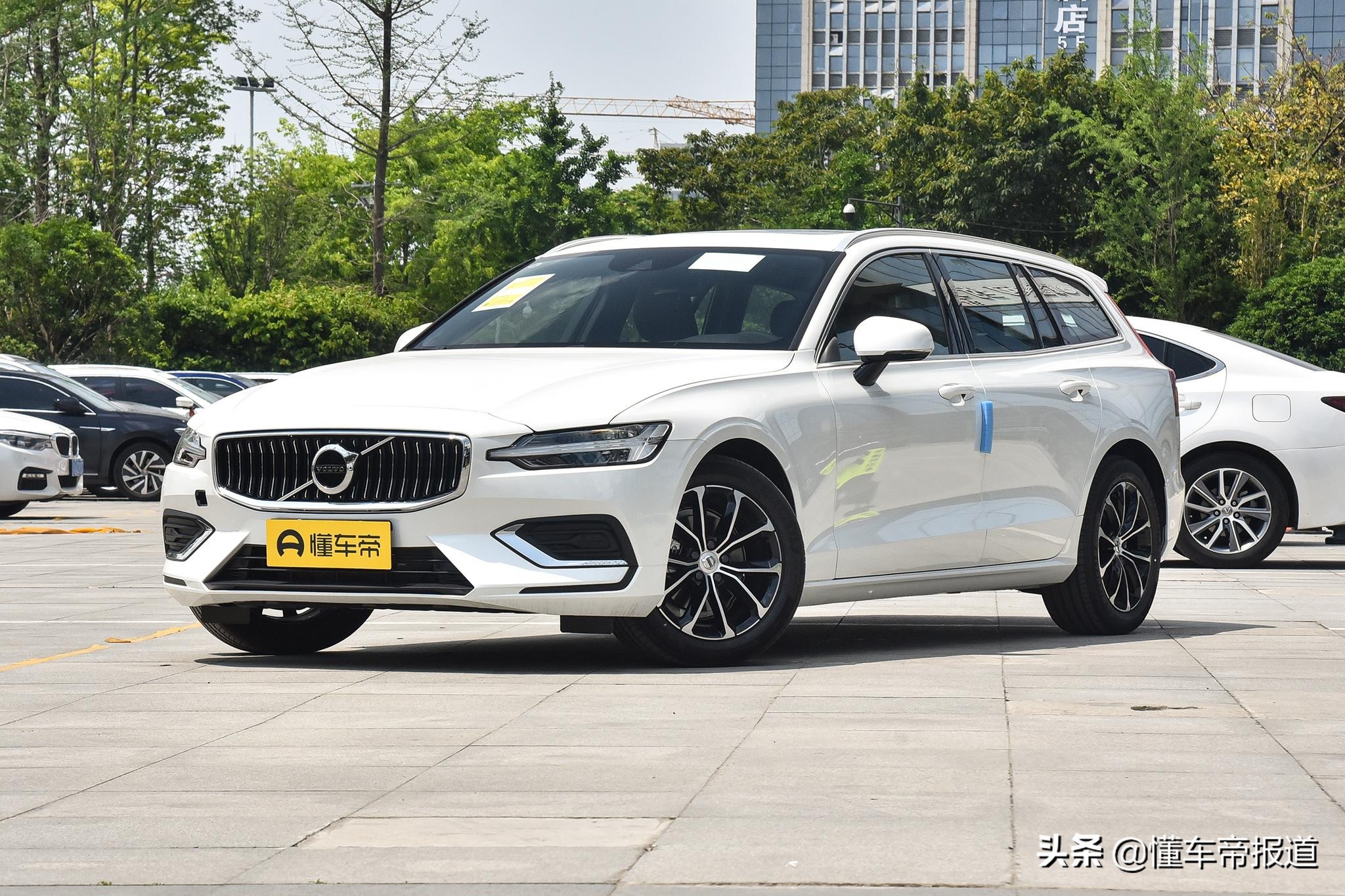新车｜内饰升级，竞争奔驰C级旅行车！新款宝马3系旅行版谍照