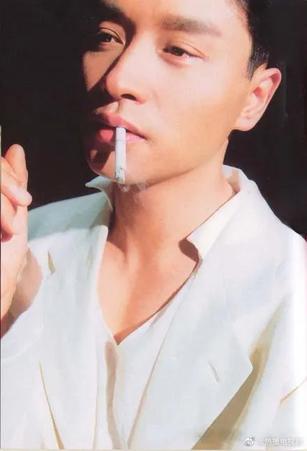 张国荣为什么要从24楼跳下(张国荣24楼跳下楼图片) - 泉兴百科