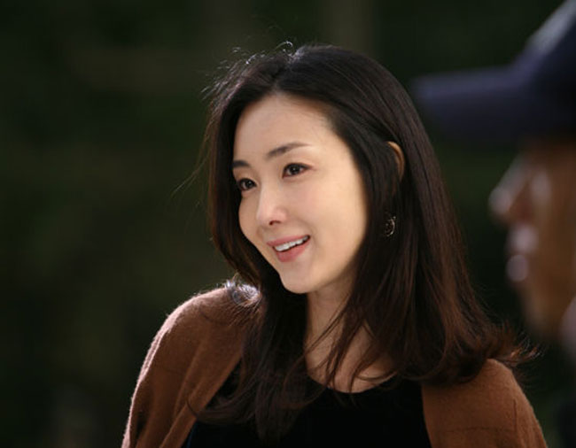 她是红遍亚洲的智友公主,结婚后因为老公饱受争议,如今她怎样了