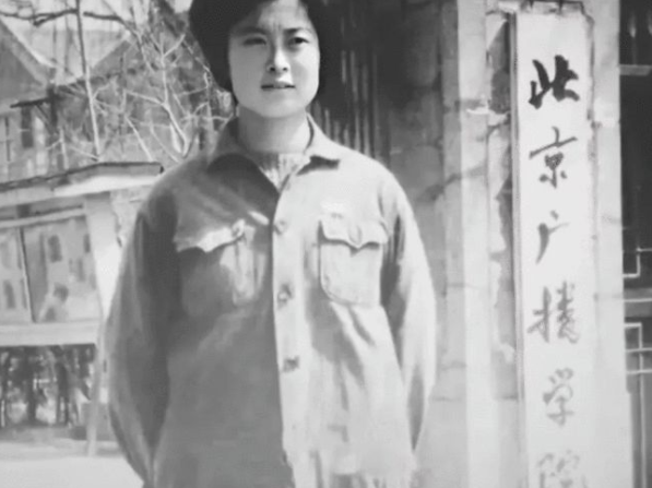 44年前的高考试卷曝光，和现在高考试卷对比，难度差的不是一丁点