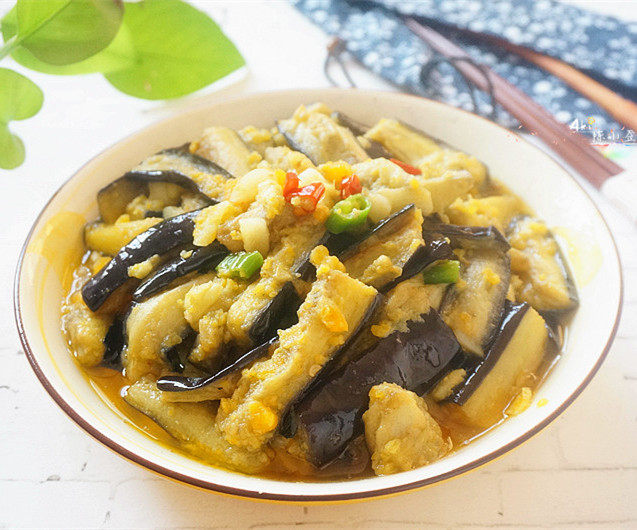图片[5]-【咸蛋黄烧茄子】做法步骤图 家常美味超下饭-起舞食谱网