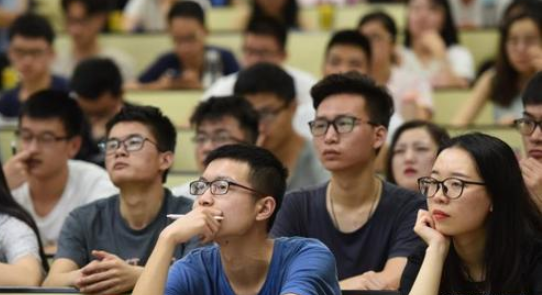 我国5所“袖珍”大学，校园面积小而精，学生表示一眼就能望到头