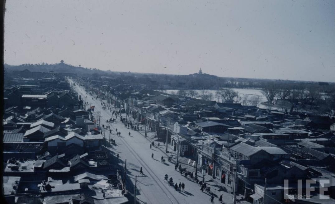 父亲失踪14年，1949年儿子被省委书记叫去谈话才知：父亲是特工