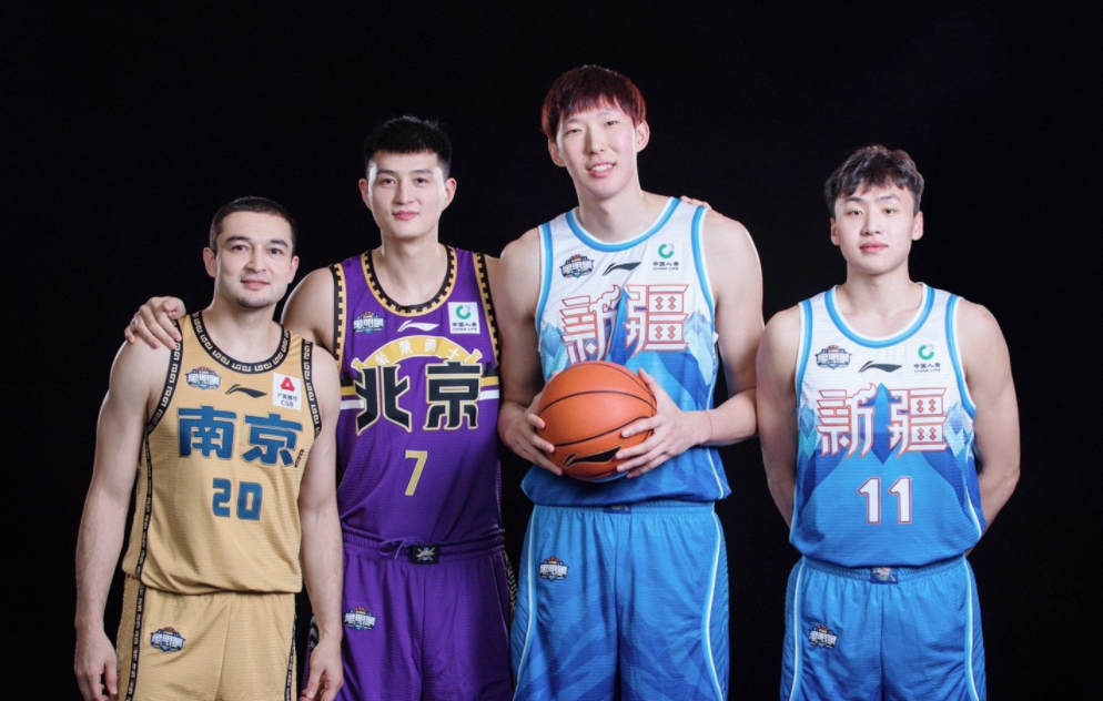 cba球员薪水为什么那么低(周琦闹离队三大原因，年薪从2000万降到600万，巨大落差无法接受)