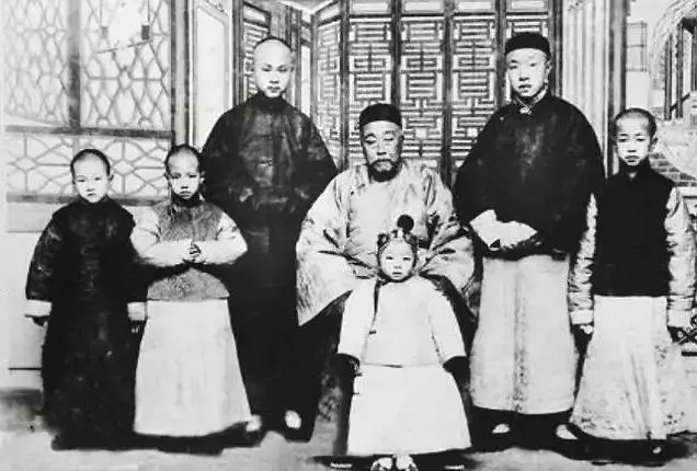 他无一纸文凭,成为清华教授,被誉为“三百年才出一个的大师”?