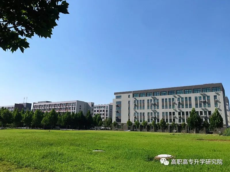河南护理职业学院