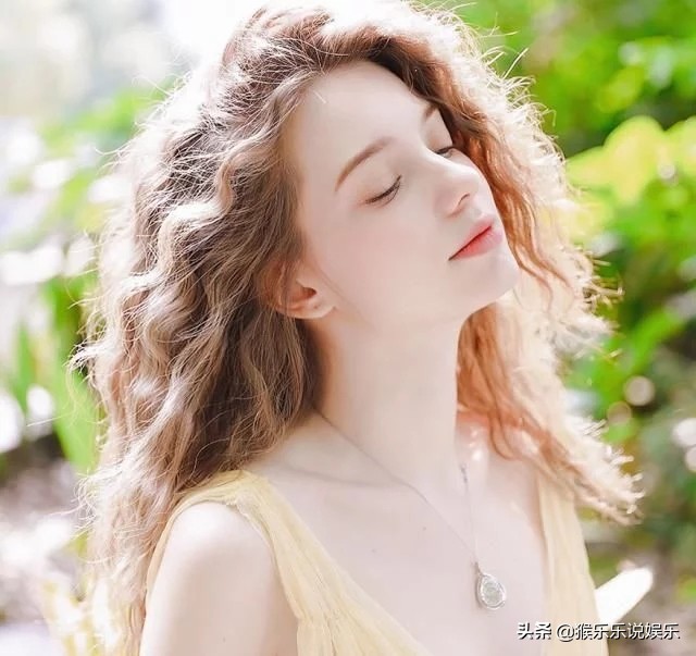 甜美与帅气并存，这些混血宝贝简直让人移不开眼！快看看你喜欢哪个？
