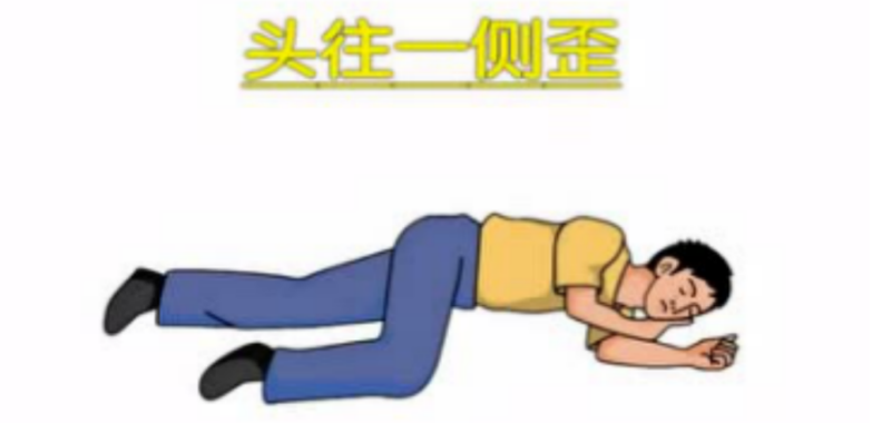 感觉总有咳不完的痰，一用力竟咳出鲜血，吓哭的女孩到底是什么病