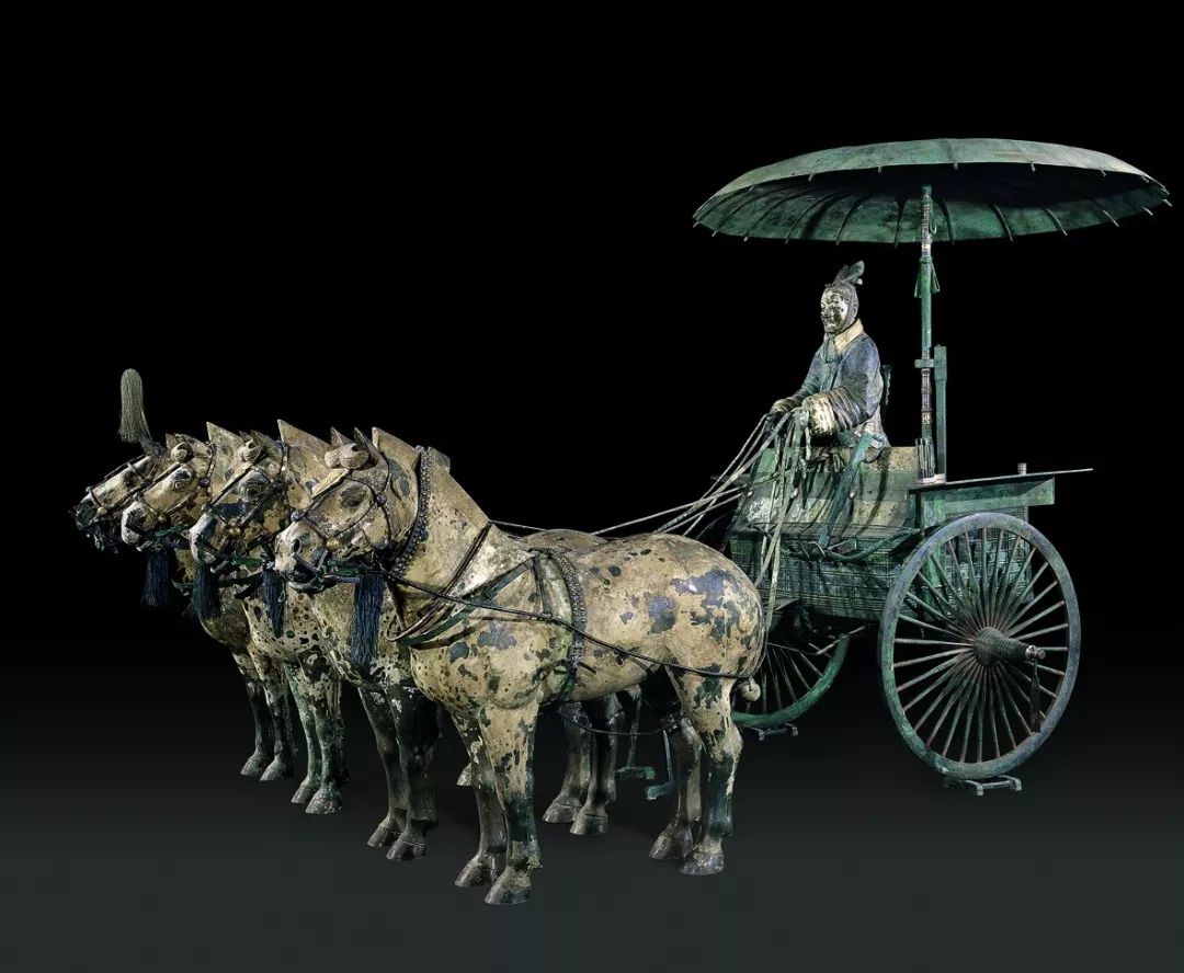 人可站立的青铜车马,秦始皇陵封土西侧出土在这个坑