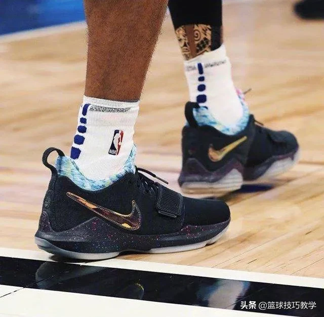 nba哪些球员是高脚背(曾是NBA球员最喜欢穿的球鞋，乔治上脚了一双特制版的PG1)