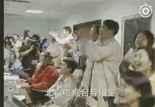 北京第一次申奥是哪一年(2001年，北京申奥成功后，人们为什么那么激动？)
