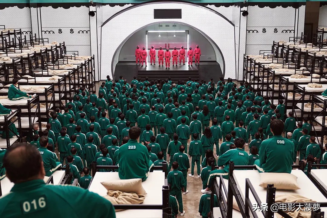 《弥留之国的爱丽丝》网爆仓！和“乌贼游戏”相比，到底哪里不好呢。