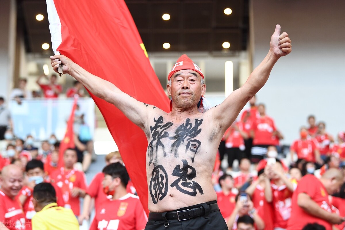 中国足球世界杯征情(正式官宣！国足战澳大利亚和日本定于多哈举行，中国球迷有福了)