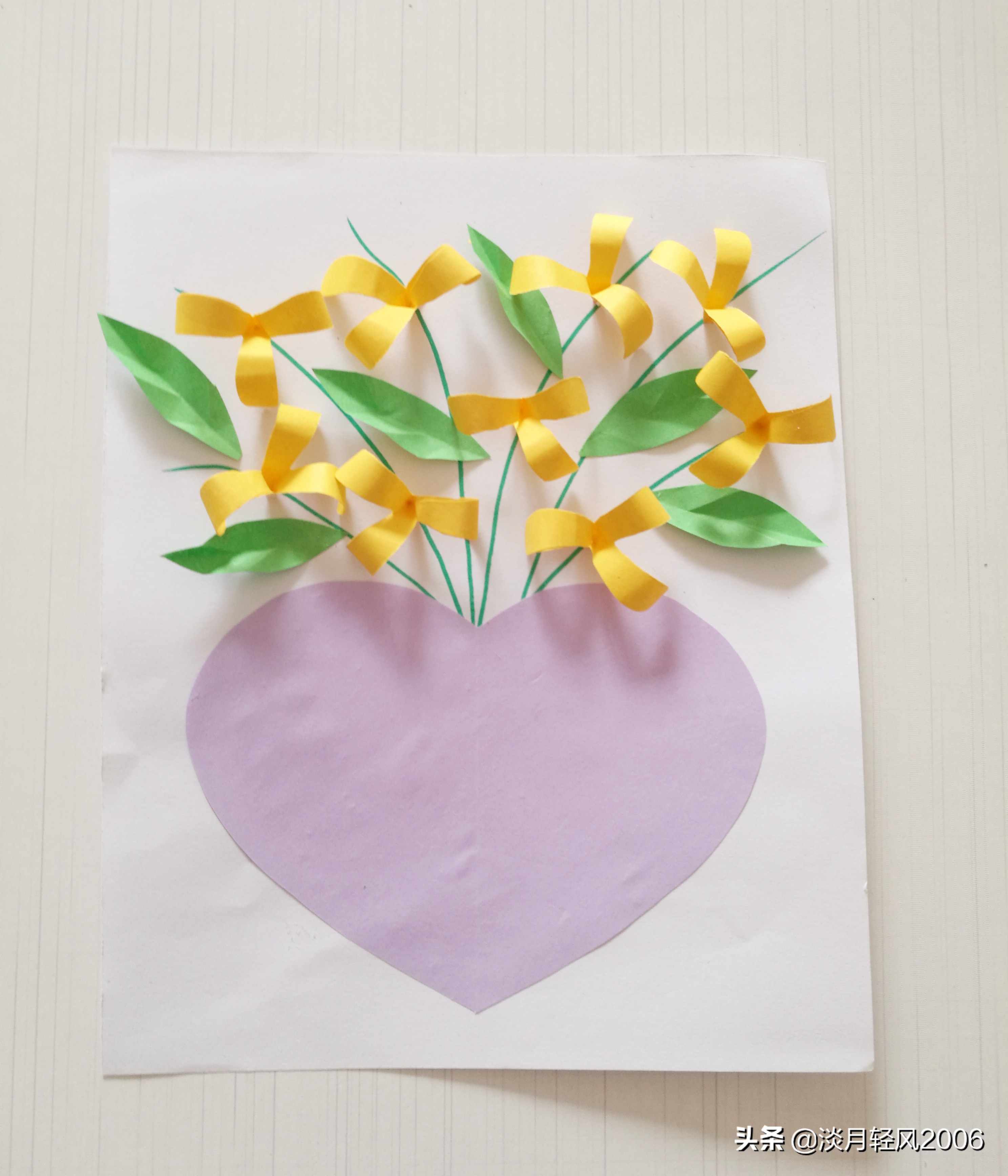 幼儿园的贺卡怎么做幼儿园手工自己动手用卡纸做清新小花爱心贺卡可以