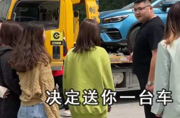 猴哥说车和痞幼、聂小雨炒三角恋获3千多万粉,背后到底火在哪里