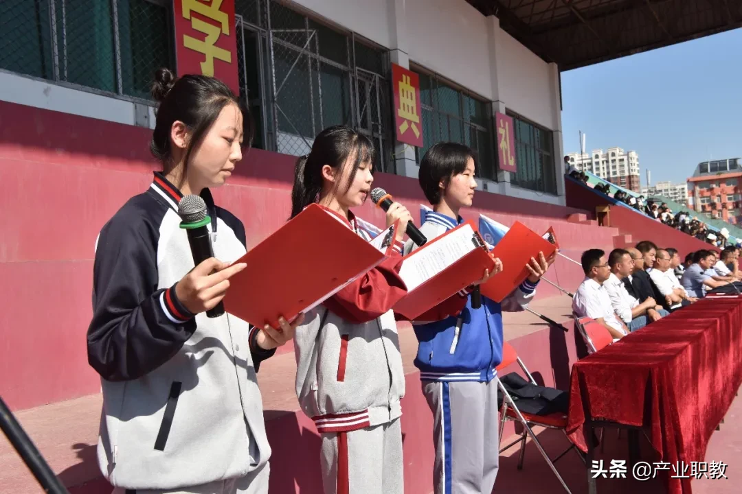 宣化一中举行开学典礼：铮铮誓言看行动，发声亮剑争朝夕
