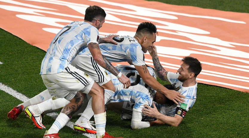 世预赛南美区排名！巴西全胜被终结，阿根廷不败，榜尾三队逆袭