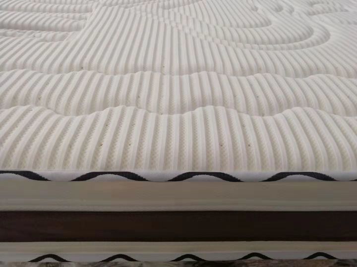 怎样选床垫（选床垫挑花眼了，床垫到底如何选？）