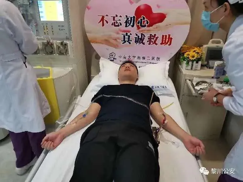 黎川公安民警赵天宇再次挽袖救人！