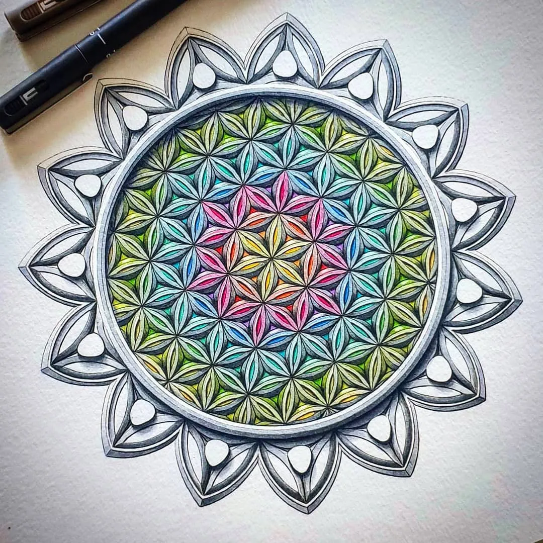 画这种竟能治好抑郁?这些超牛的解压图案,拯救了自杀边缘的男人