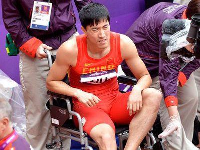 苏炳添进决赛封神，当年奥运夺金的刘翔，为何被骂了整整13年