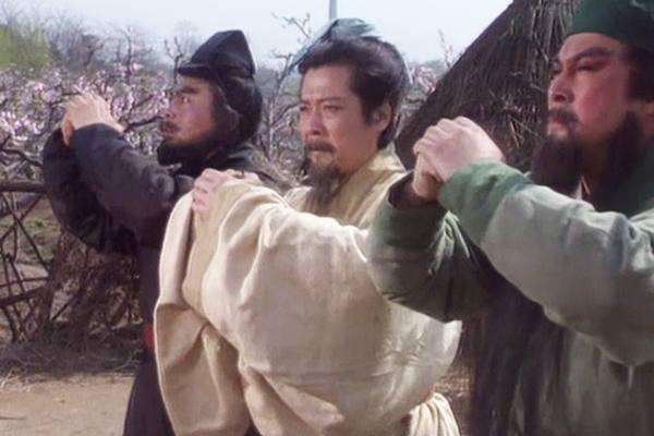 用一句话证明你看过四大名著？兄妹四人聊天，句句都精彩