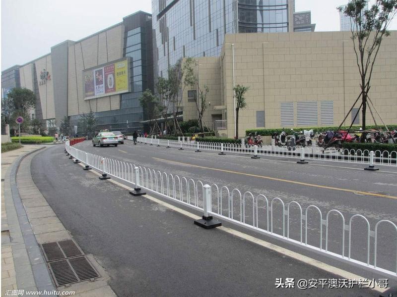 教大家了解道路护栏的安装细节