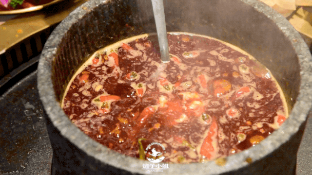 ⎾黑龙吃肉酒馆⏌新晋潮人打卡地，涮+烤+酒馆一站式嗨体验