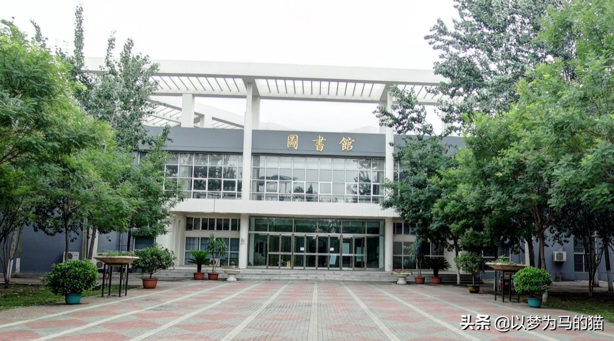 这所学校被称为专科中的“小清华”，名称像本科大学，值得报考