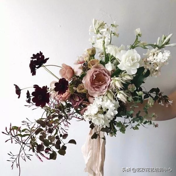 一边享受生活，一边贩卖幸福，带你全面了解花艺创业全能班