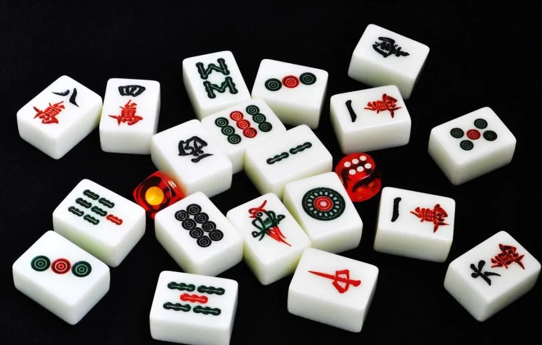 麻将:小小的一副麻将,包含天文历法、儒家、法家、道家各派思想
