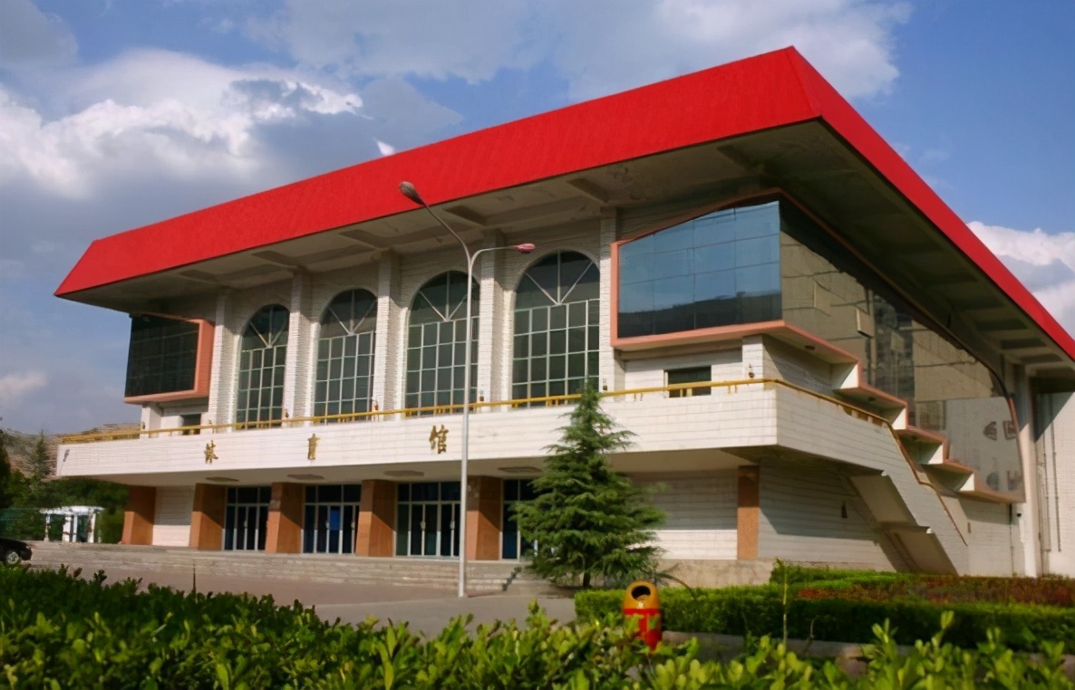 2021高考生有福了，4所二本院校“荣升一本”，分数线依然没变