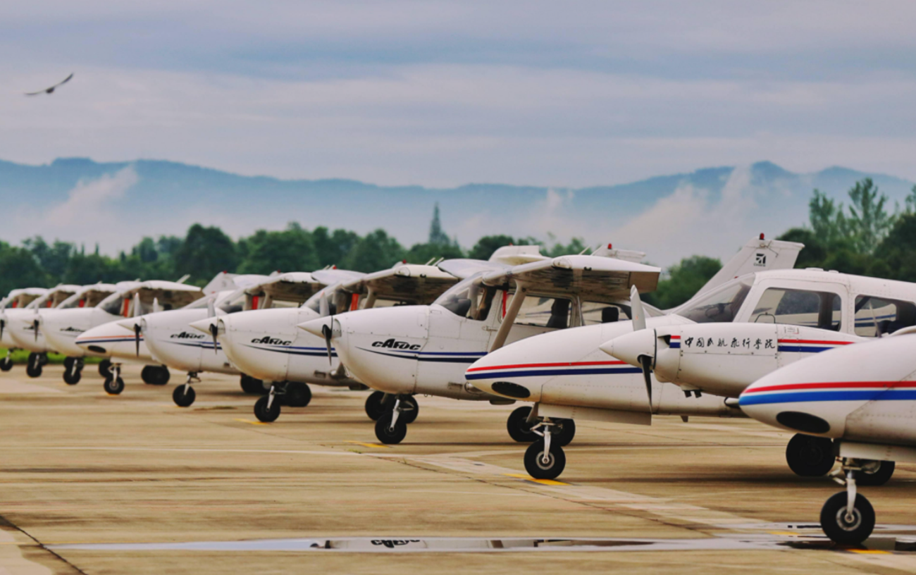 占地面积不足500亩的3所大学，第一所享誉国际，第三所美女如云
