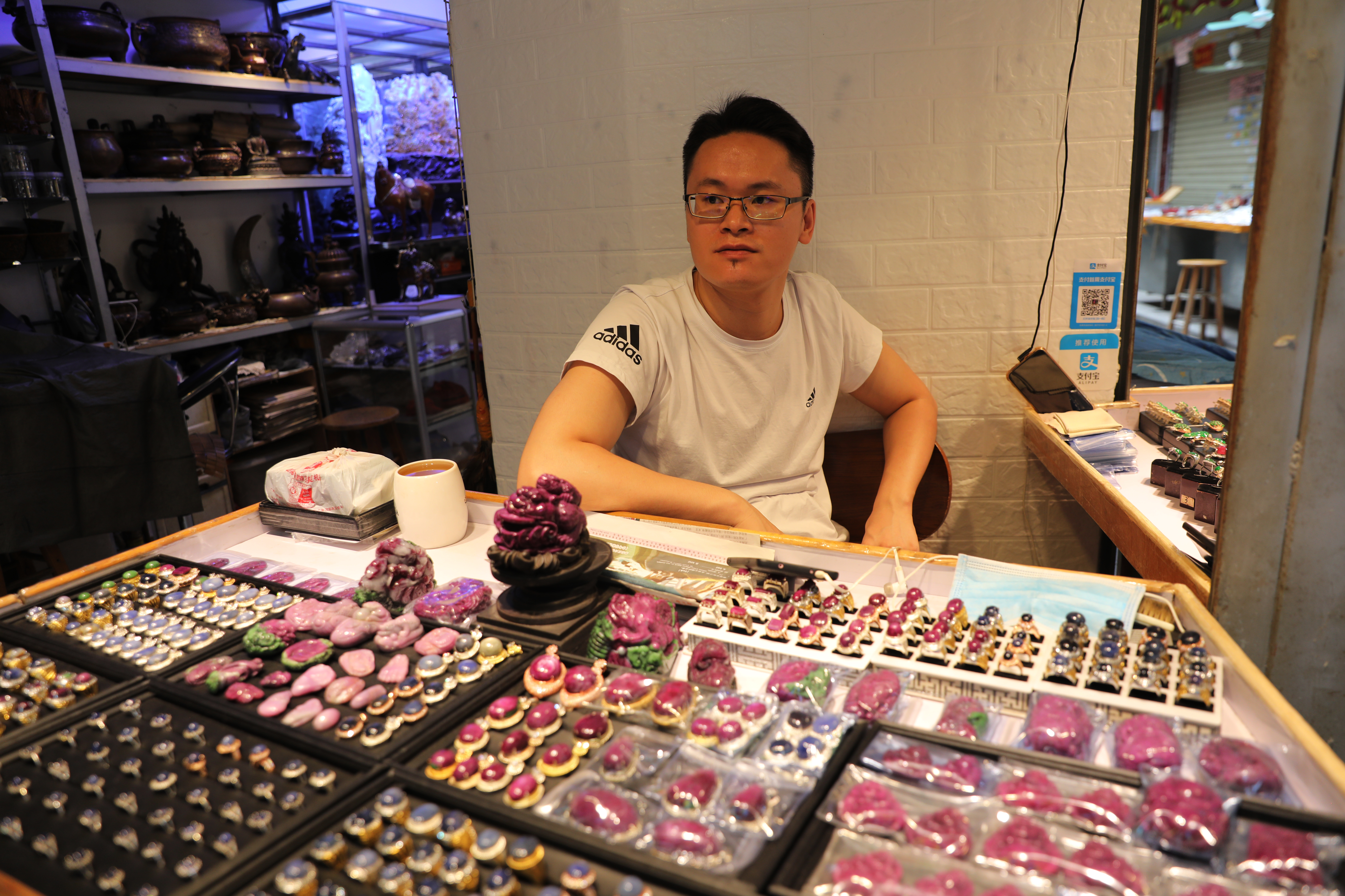 广东玉器批发市场（广东玉石批发市场）