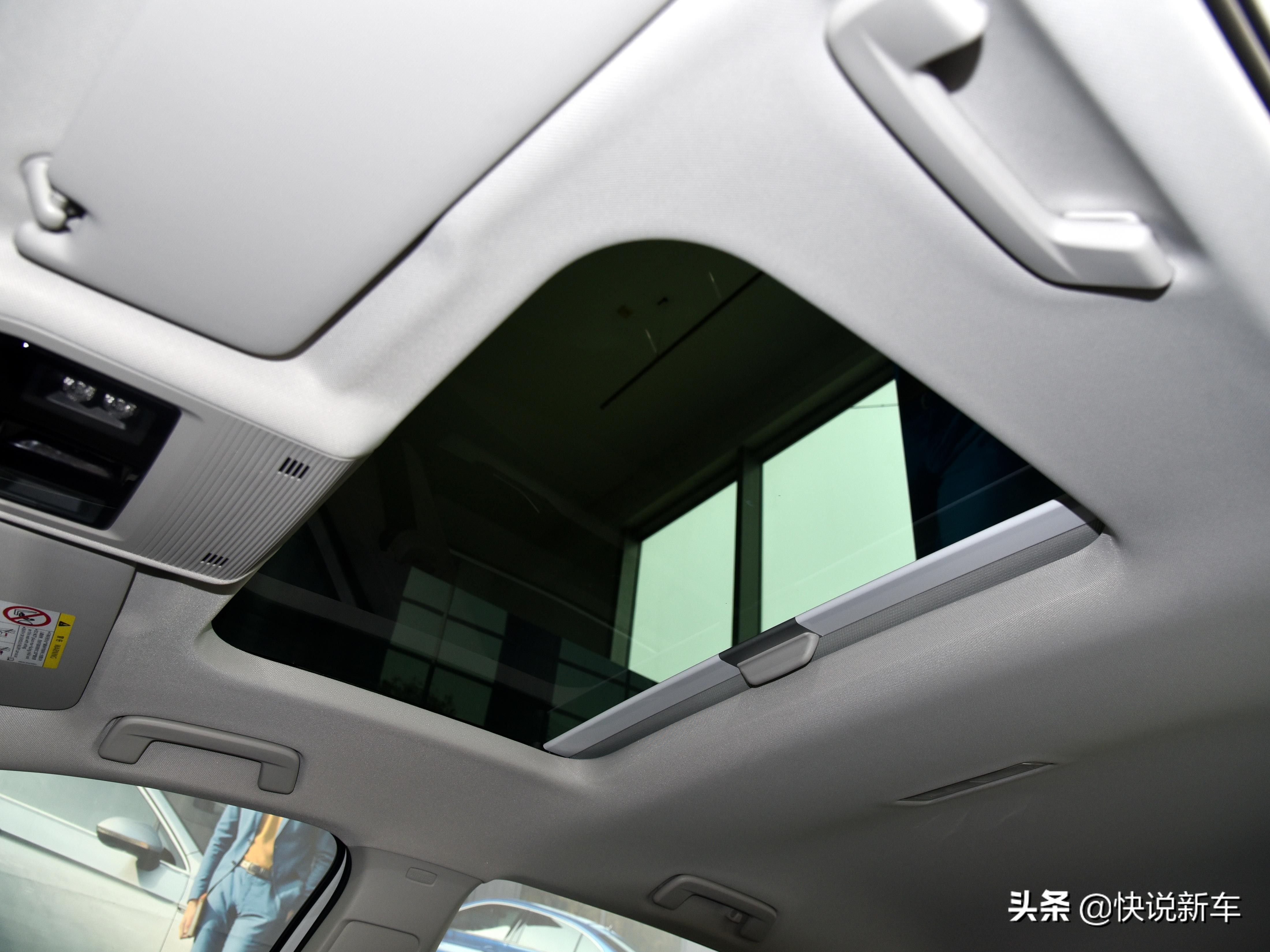 油耗5.5L的合资轿车，奥迪也用同平台，带你看大众高尔夫